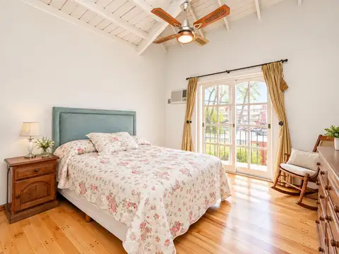 Depto Tipo Casa en Venta de 4 ambientes