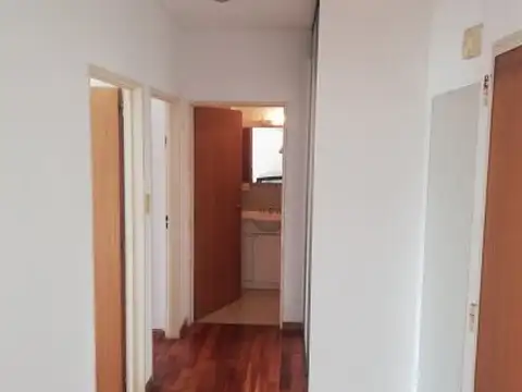 Va Crespo, Vera 700, piso 7, 3 amb, 70m2, u$s 800 + expensas + servicios. (alq min 3 meses)