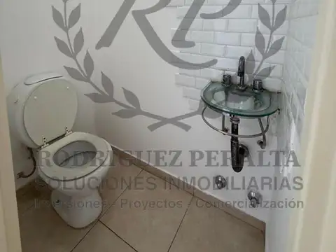 Departamento en Alquiler con 1 cocheras