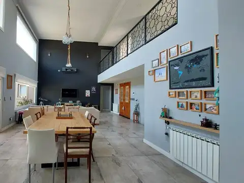 CASA EN TERRAVISTA 4 DORMS CON HERMOSA VISTA AL CAMPO