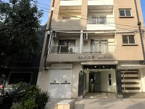 Alquiler | Cochera | Edificio Jazmín