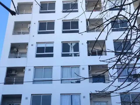 Cochera en venta - 15mts2 - La Plata