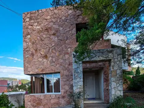 Hotel en Venta en Villa Carlos Paz, USD 350.000