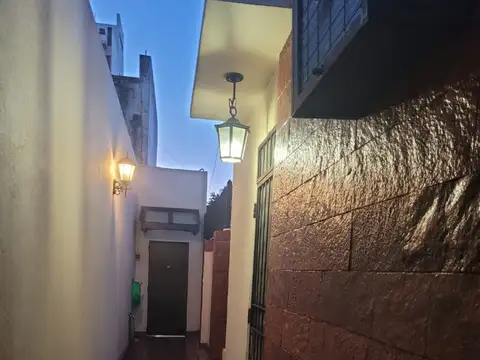 Av. San Martín 2700, Piso PB