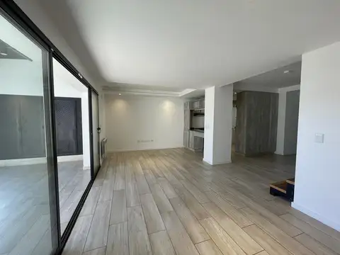 ¡Alquiler! ¡Housing en Villa Belgrano con dormitorio en planta Baja!