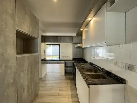 Casa en Alquiler en Villa Belgrano, $ 1.800.000