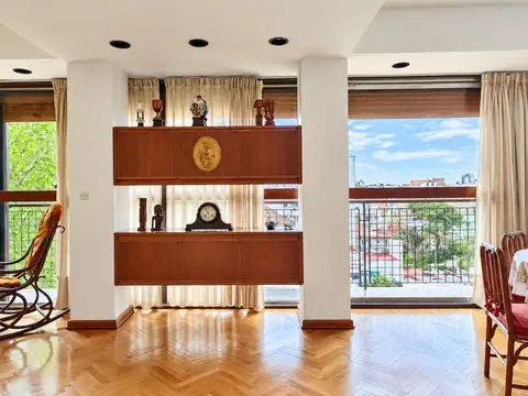 Departamento 4 ambientes con 3 baños