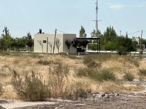 Venta de Lote en el Barrio privado El Bosque.