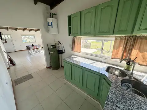 Casa en Venta de 2 dormitorios. Terreno de 600m2. Barrio Los Mirtillos 2, Zarate
