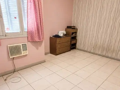 Depto Tipo Casa en Venta en Ramos Mejía, USD 98.000