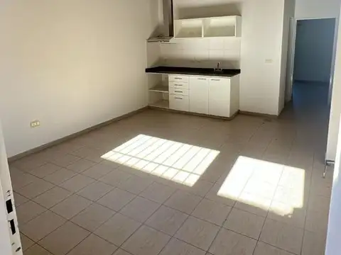 Departamento en Alquiler en José Clemente Paz, $ 450.000
