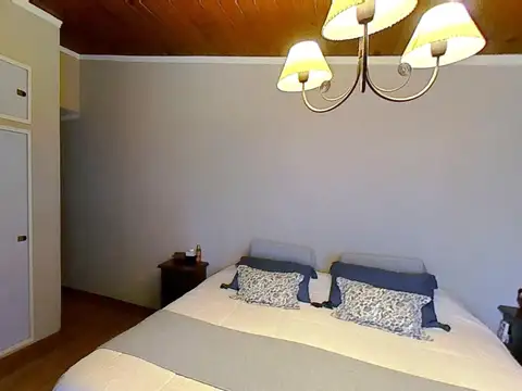 Bella Vista. Casa 4 amb. lote 400 m2.