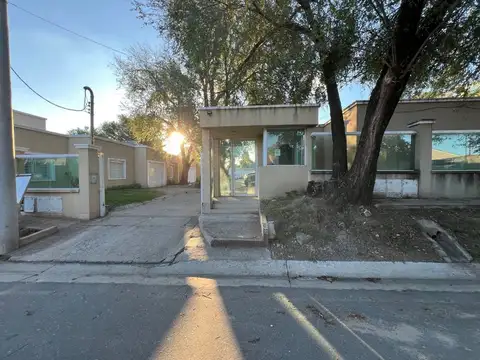 VENTA CASA VILLA BELGRANO 3 DORM EN COMPLEJO 