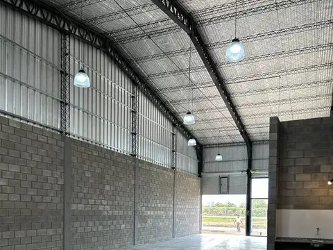 Local en Alquiler en Parque Sakura, $ 1.700.000