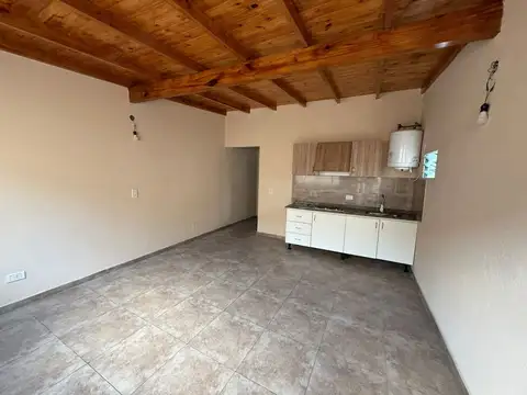 Departamento en Alquiler en Mataderos, $ 550.000