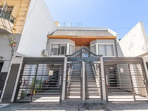 Depto Tipo Casa en Venta 6 años