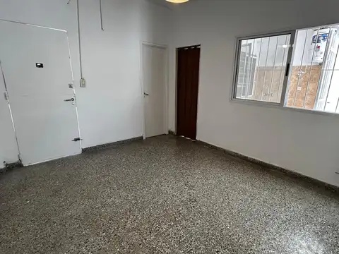 Depto Tipo Casa 2 ambientes con 1 baño