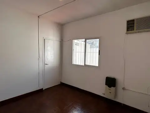 PH 2 Ambientes en Alquiler con Patio y Lavadero – Morón