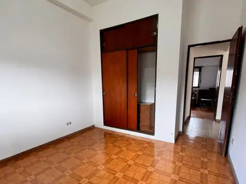 Depto Tipo Casa 4 ambientes con 1 baño