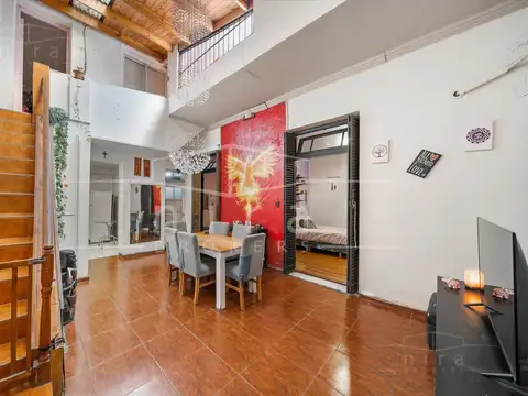 Depto Tipo Casa en Venta de 5 ambientes
