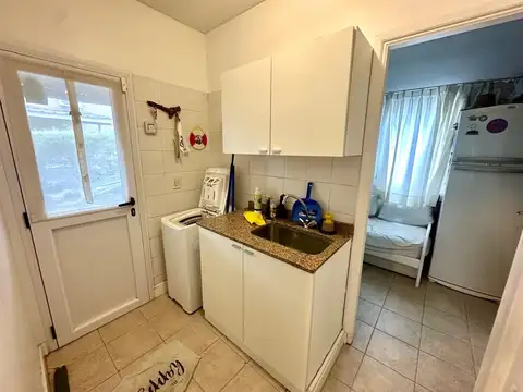 Casa en Alquiler con 2 cocheras