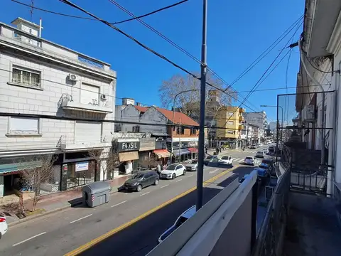 PH 4 ambientes balcón corrido luminoso
