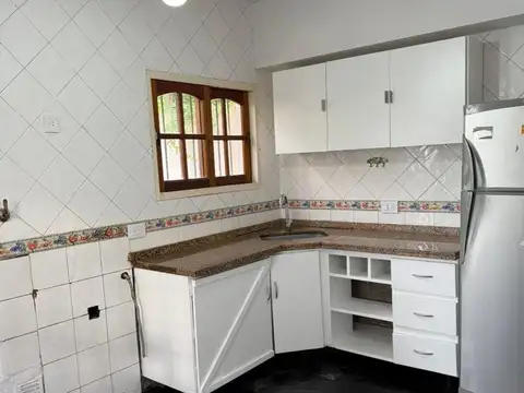 Depto Tipo Casa 4 ambientes con 1 baño