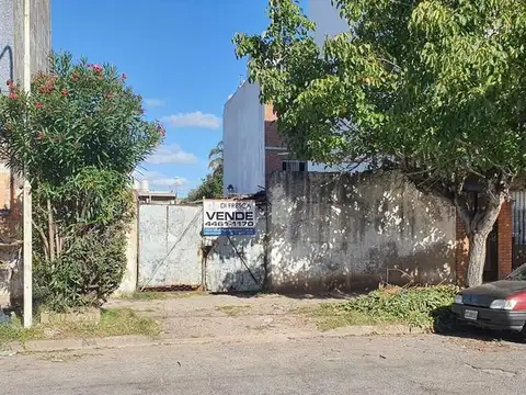 LOTE IDEAL CONSTRUCTORES  219 M2