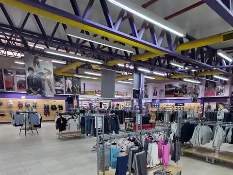 Vendo Locales en Pleno Centro