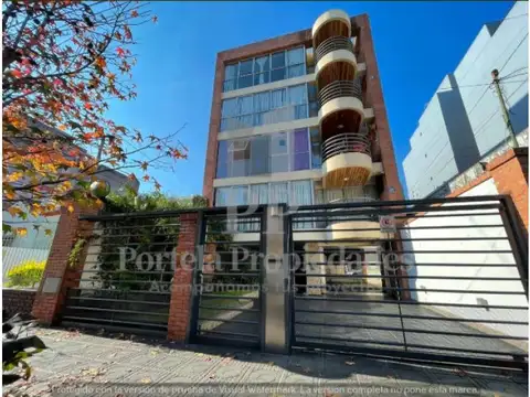 PISO DE 4 AMBIENTES C/COCHERA CENTRO DE CASTELAR