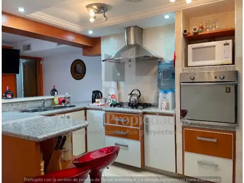 PISO DE 4 AMBIENTES C/COCHERA CENTRO DE CASTELAR