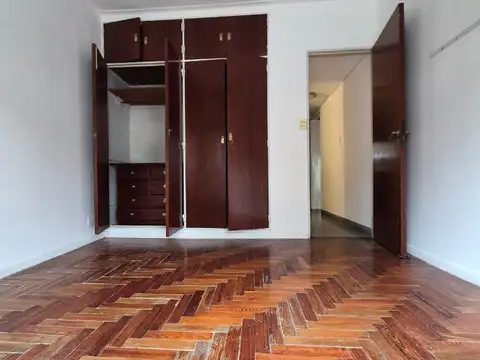 Depto Tipo Casa 4 ambientes con 2 baños