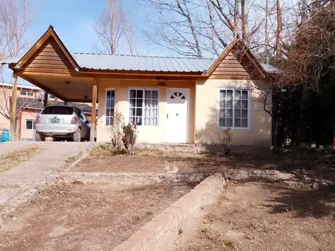 Casa 2 ambientes con 2 baños