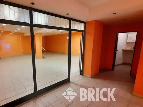 Local en Alquiler 40 años