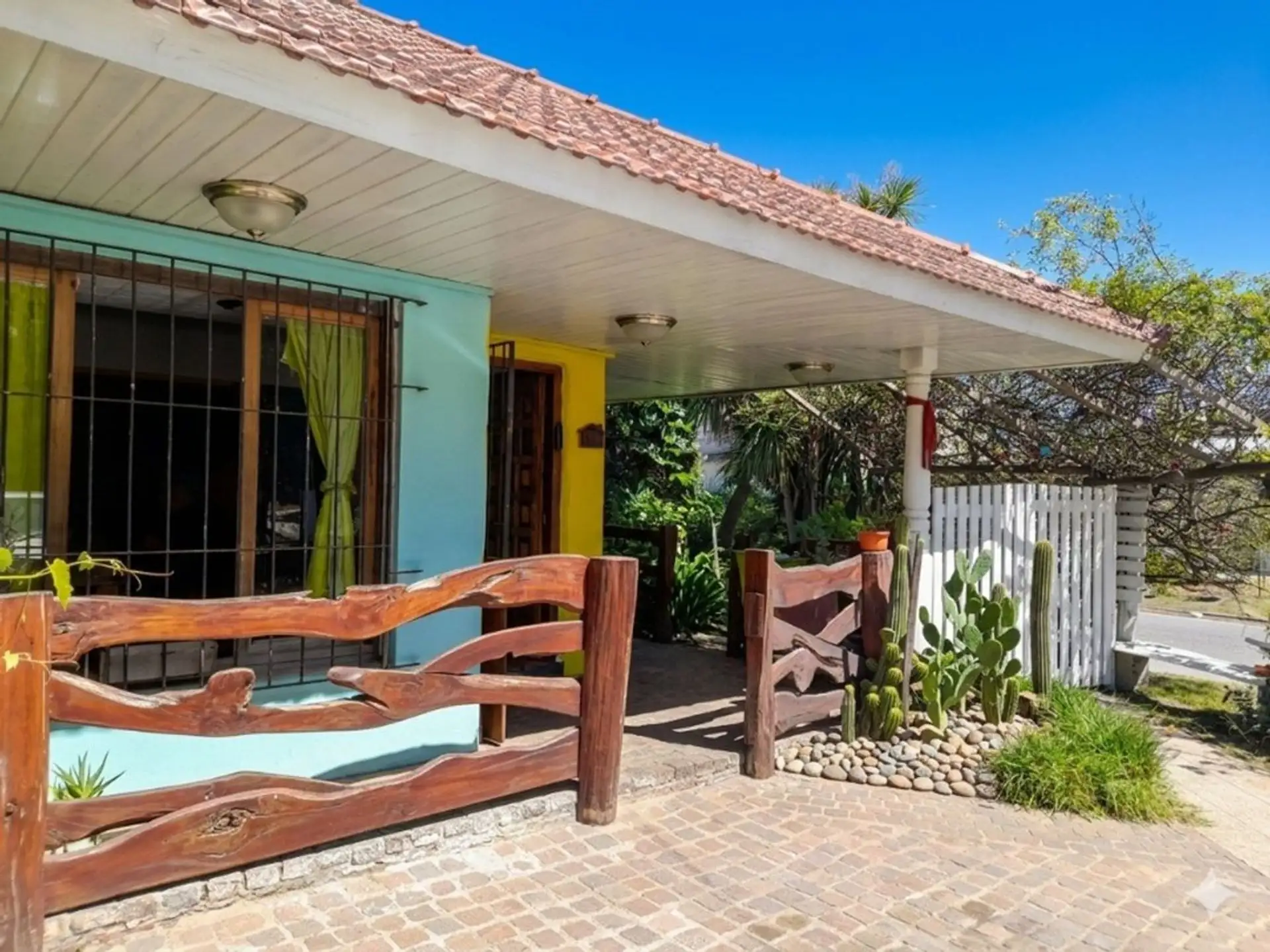 VENTA CASA 4 AMB CON QUINCHO EL GAUCHO