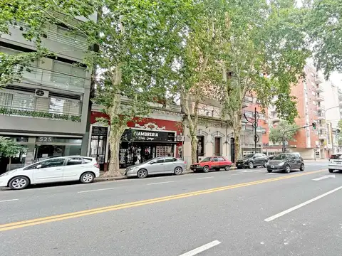 Muy buen PH con patio sin expensas !