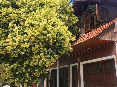 PH al frente con cochera - Temperley