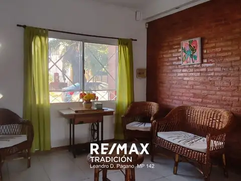 Casa en Venta con 1 cochera