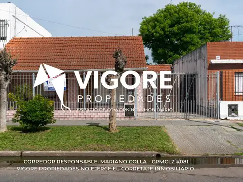 Casa en venta c/ cochera en Lomas de Zamora