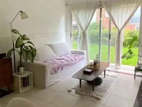 Departamento en Alquiler con Jardin, Las Mercedes 