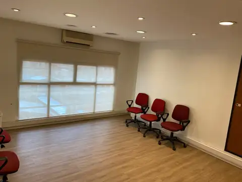 Florida 129 - VENTA Excelente oficina de 500 m2 ACEPTA PERMUTA