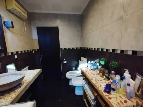 CASA QUINTA 4 AMBIENTES, QUINCHO Y PILETA