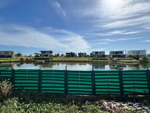 Casa en Venta en Puertos - Barrio Costas, USD 670.000