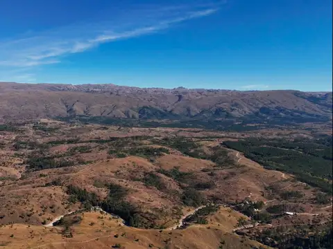 Campo en Venta con Alambrado