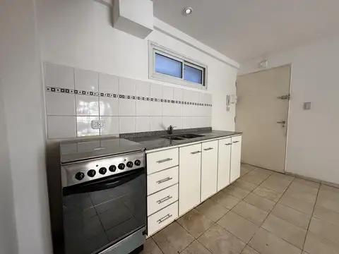 Depto Tipo Casa en Alquiler en Villa Crespo, $ 800.000