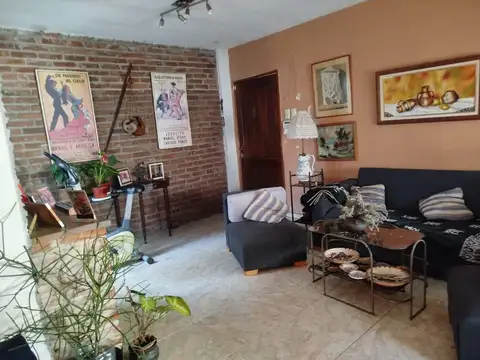 Depto Tipo Casa 4 ambientes con 1 baño