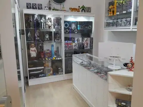 LOCAL EN VENTA GALERIA DEL SOL CABA CON BAULERA