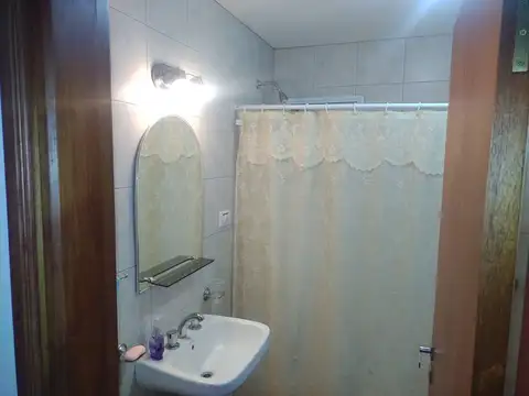 Departamento 5 ambientes con 3 baños