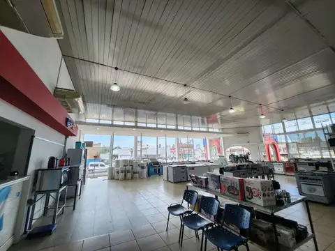 VENTA LOCAL DEPÓSITO TERRENO LIBRE QUILMES 2390m2