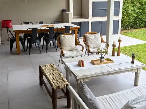 Casa en Alquiler al Norte